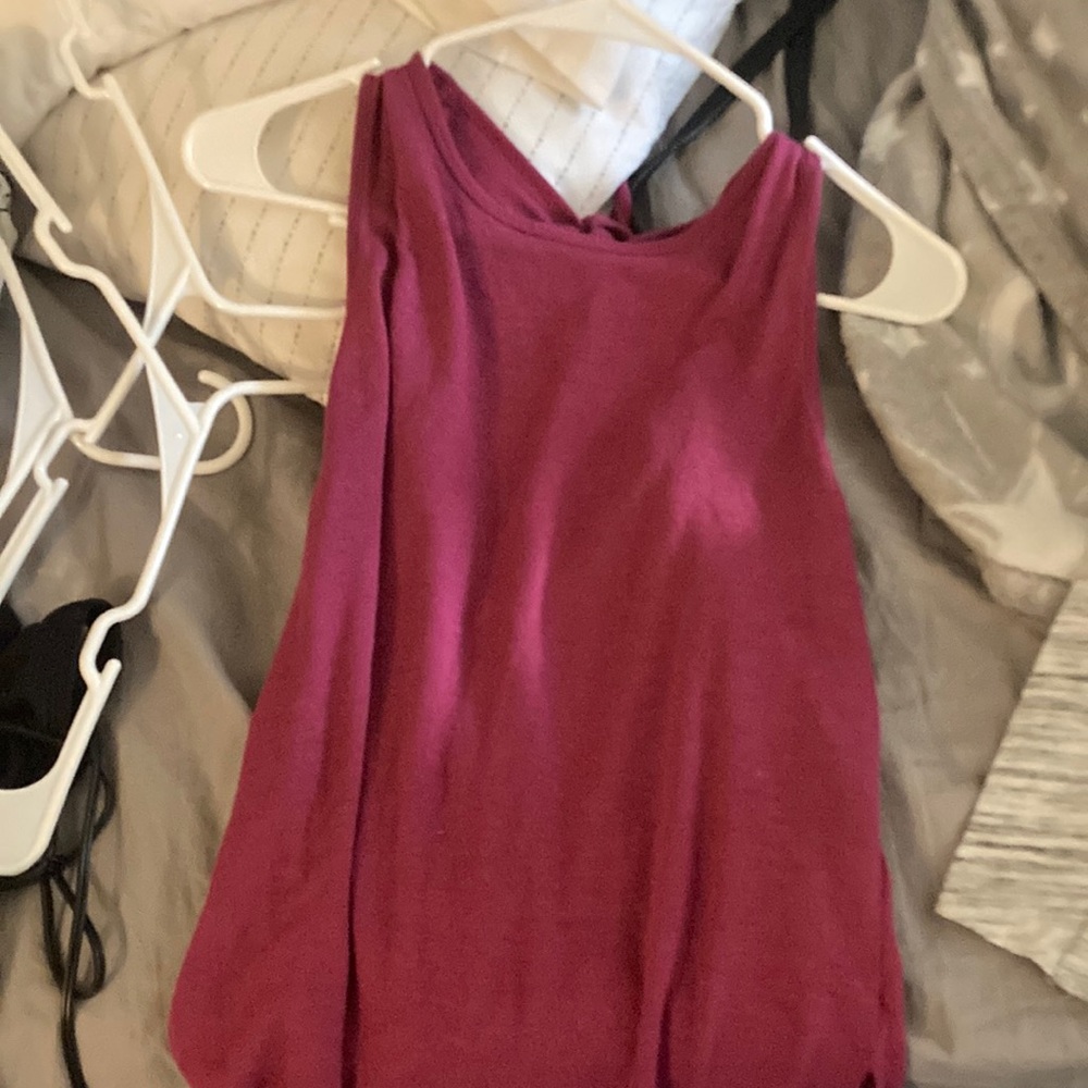 Purple pink top with cute backround